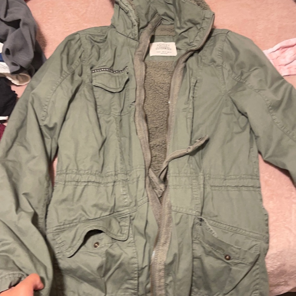 Army green jacket warm fur inside